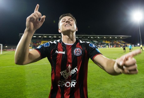 Keith Buckley celebrates at the final whistle 17/8/2018